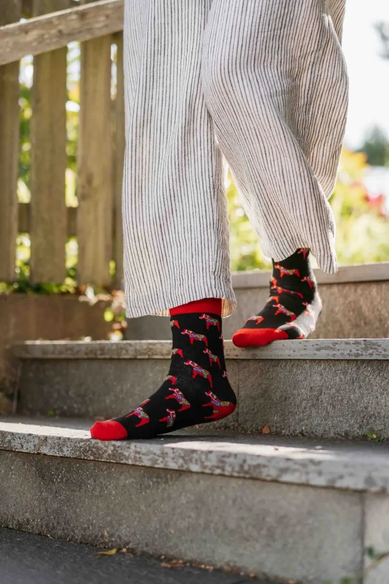 Oddlysocks Mönstrade strumpor | Dalahäst - TJÅKKO