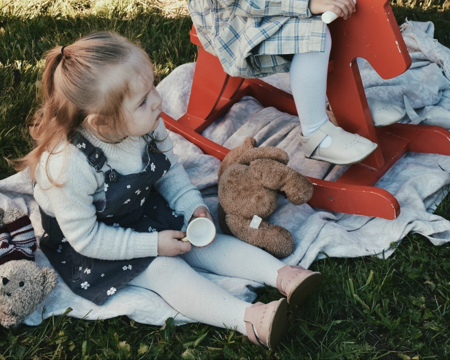 Lustig OmaKing TJÅKKO Shoes & Adventure