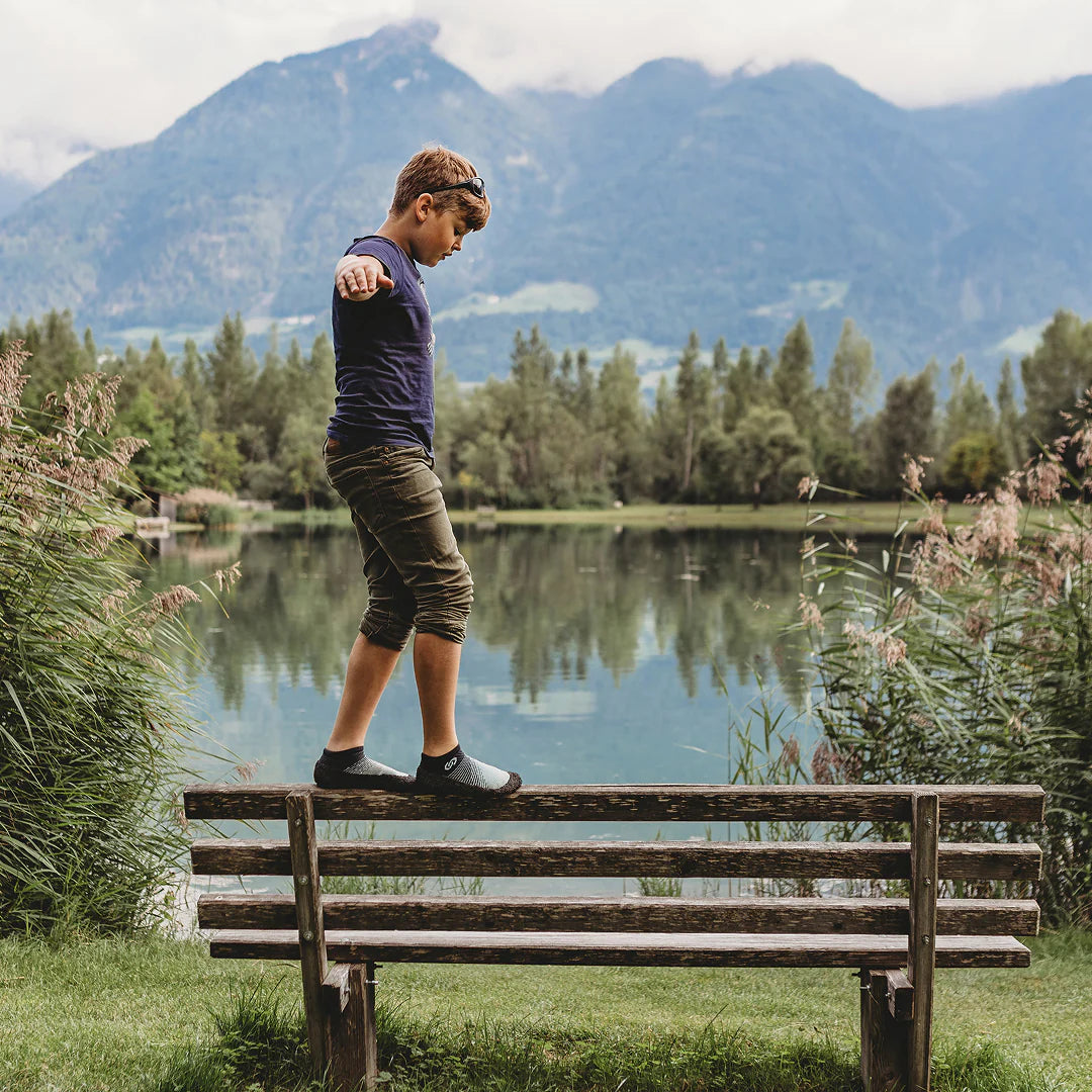 Skinners | Kids Strumpsko | Trygga & fria barfotabarn Skinners TJÅKKO