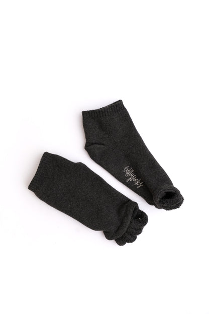 Tåspridarstrumpor ekologiska Oddlysocks TJÅKKO Shoes & Adventure