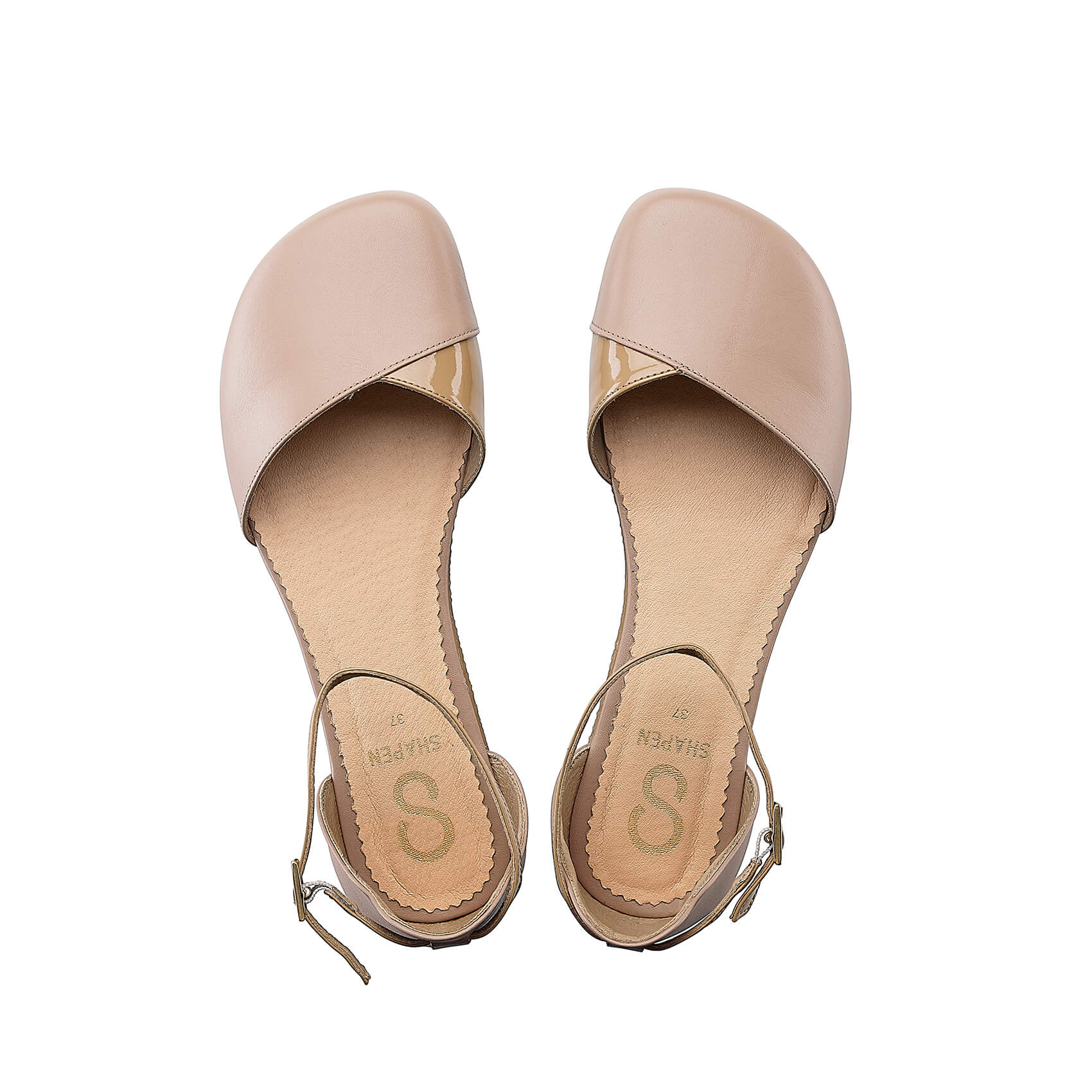 Poppy Shapen TJÅKKO Shoes & Adventure