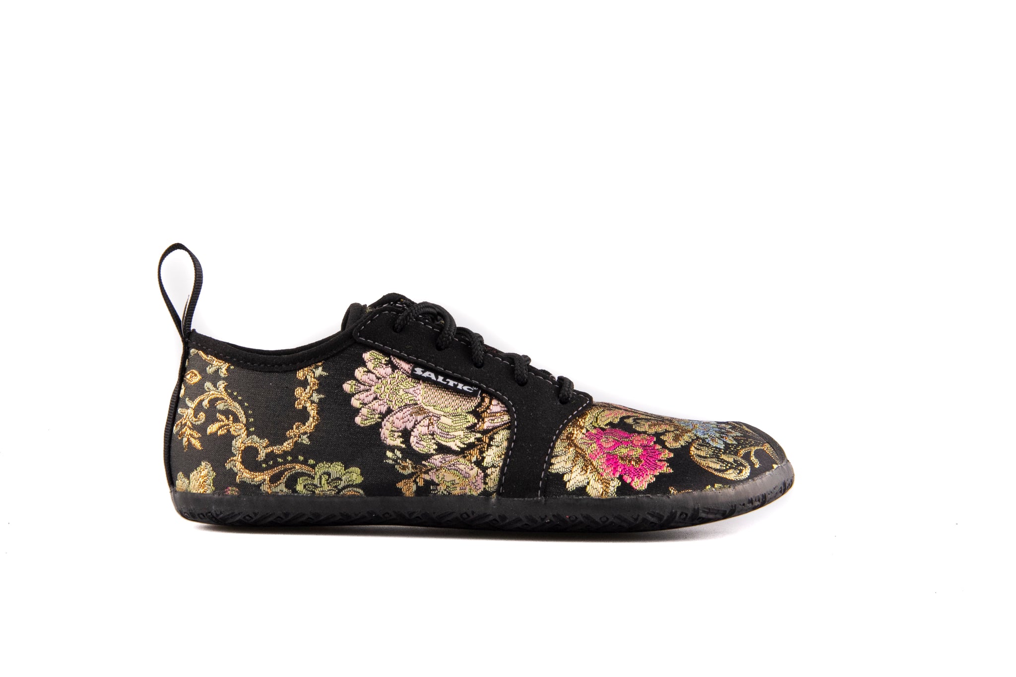Saltic | Fura Fashion Vegan | Broderad design-sneaker med ExtasyFix®-sula Saltic TJÅKKO