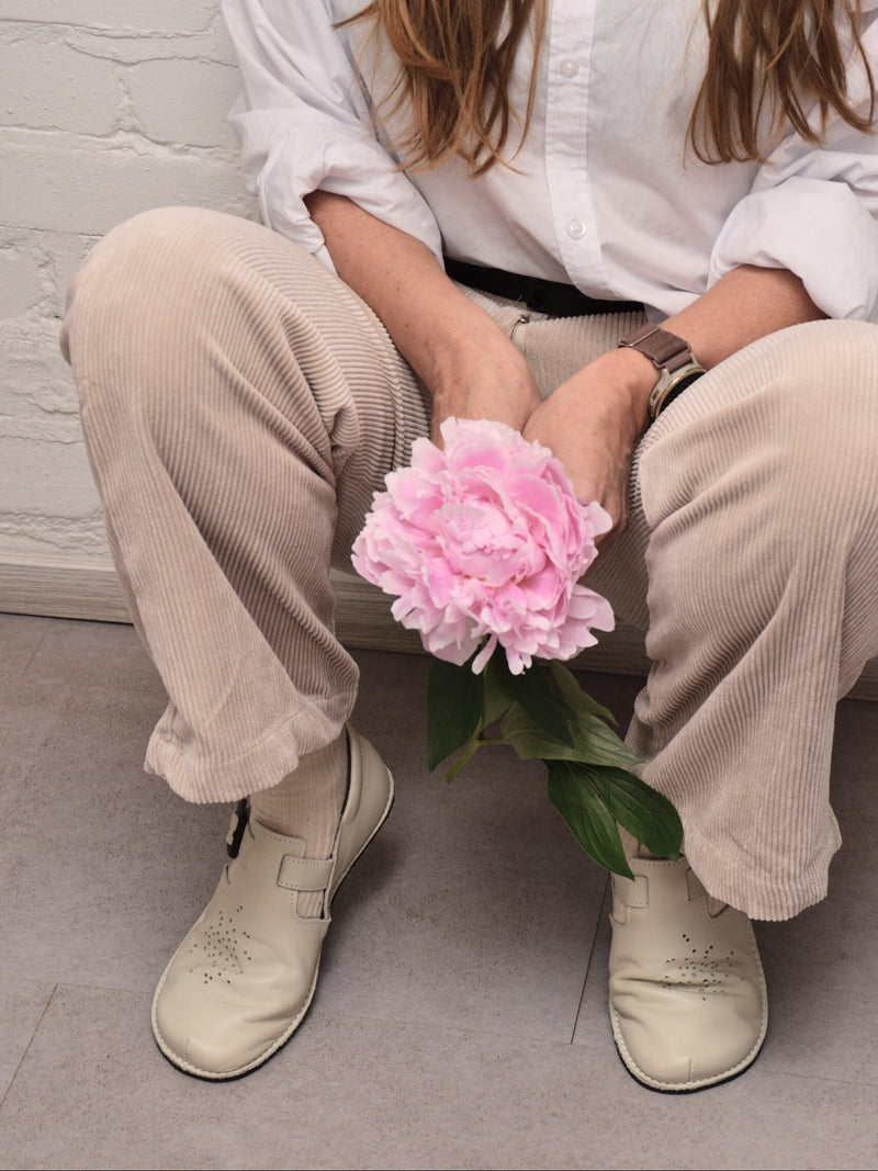 Kuuda Shoes - White