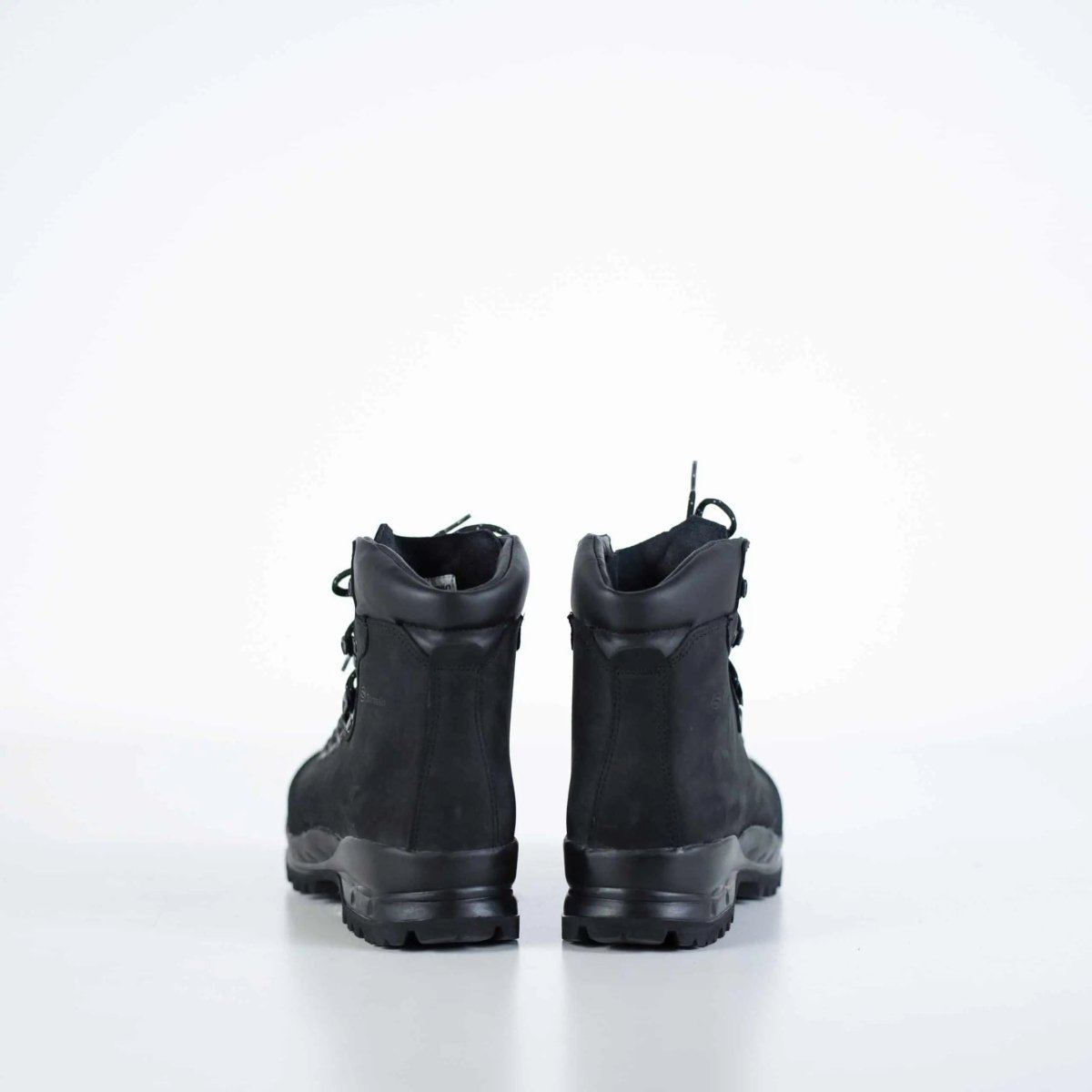 Samelin | TJÅKKO 553P Hiking Boots | Premium vandringskängor med Vibram - sula | Svart - TJÅKKO