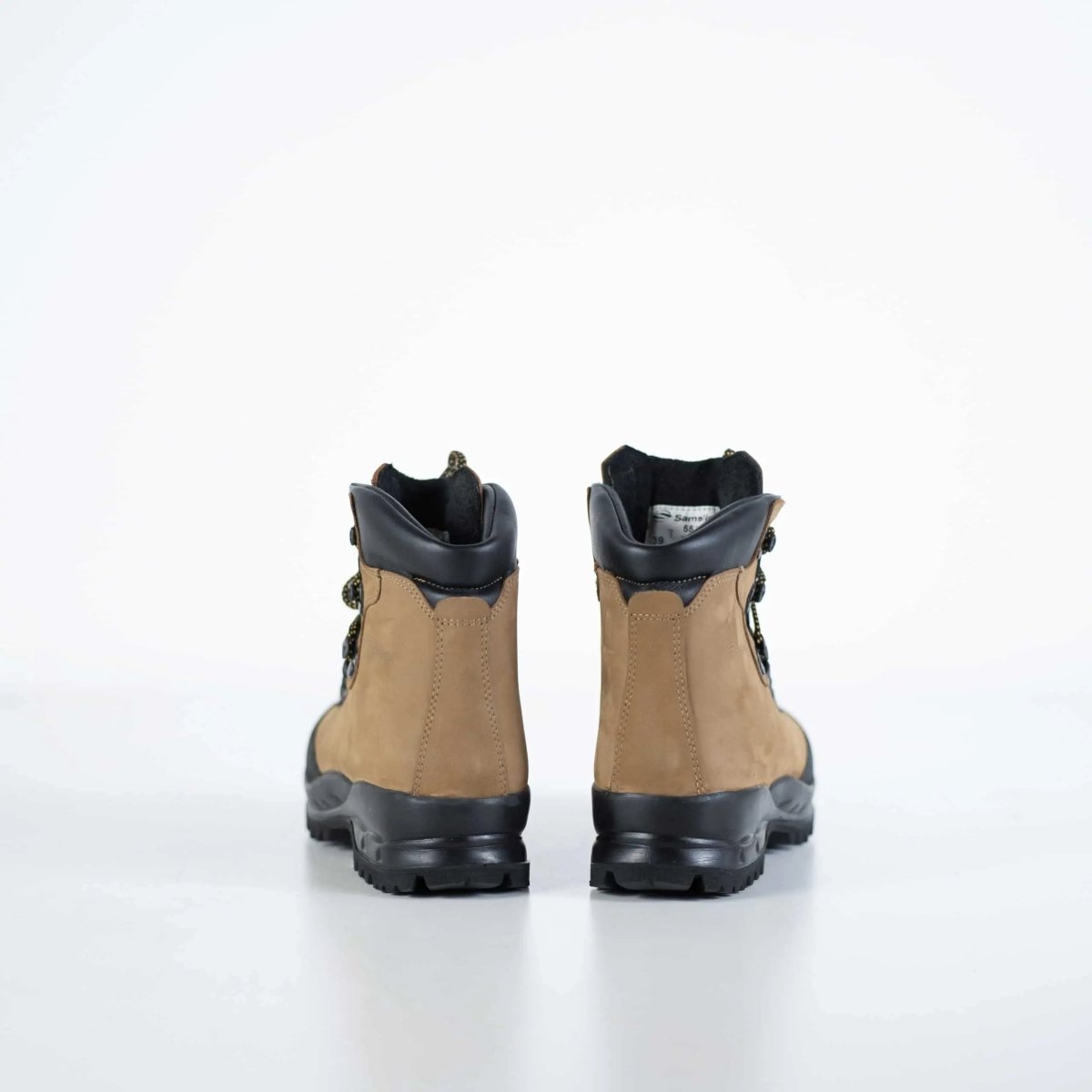 Samelin | TJÅKKO 553P Hiking Boots | Premium vandringskängor med Vibram - sula | Tundra - TJÅKKO