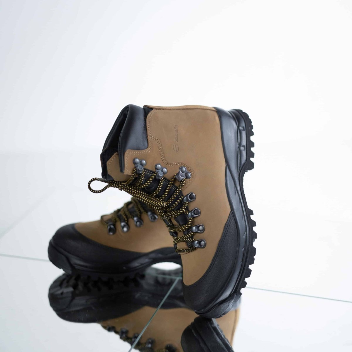 Samelin | TJÅKKO 553P Hiking Boots | Premium vandringskängor med Vibram - sula | Tundra - TJÅKKO